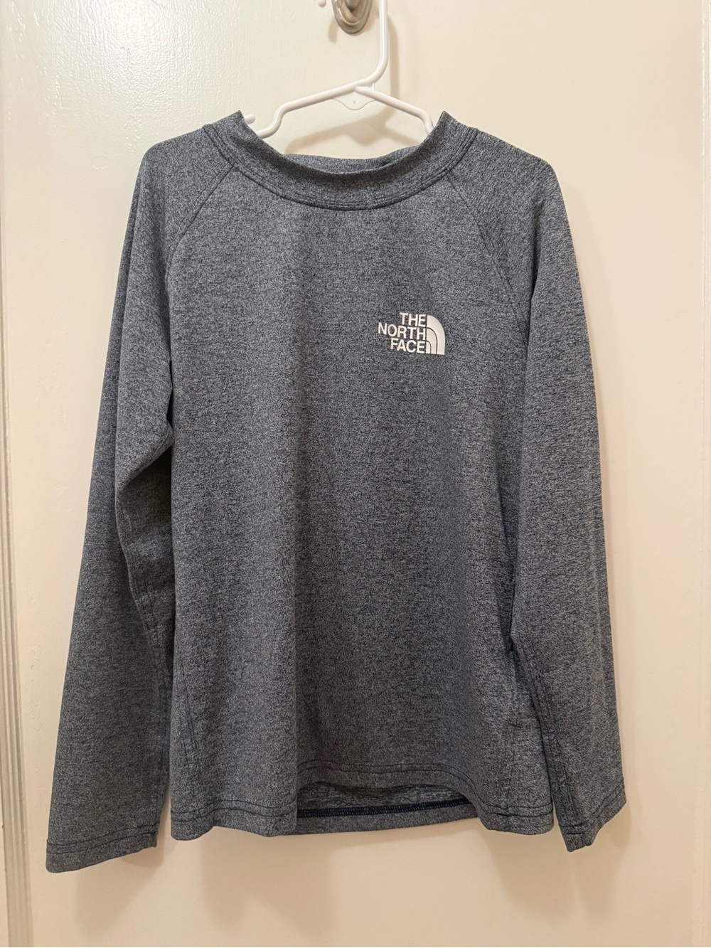 The North Face Kids Boys Gray Heather Long-Sleeve Sunriser shirt UPF 40